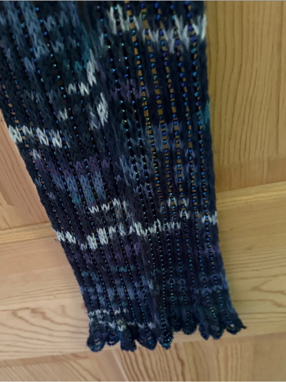 Homemade Vermont Knit Patterned women’s scarf - Black and Blue